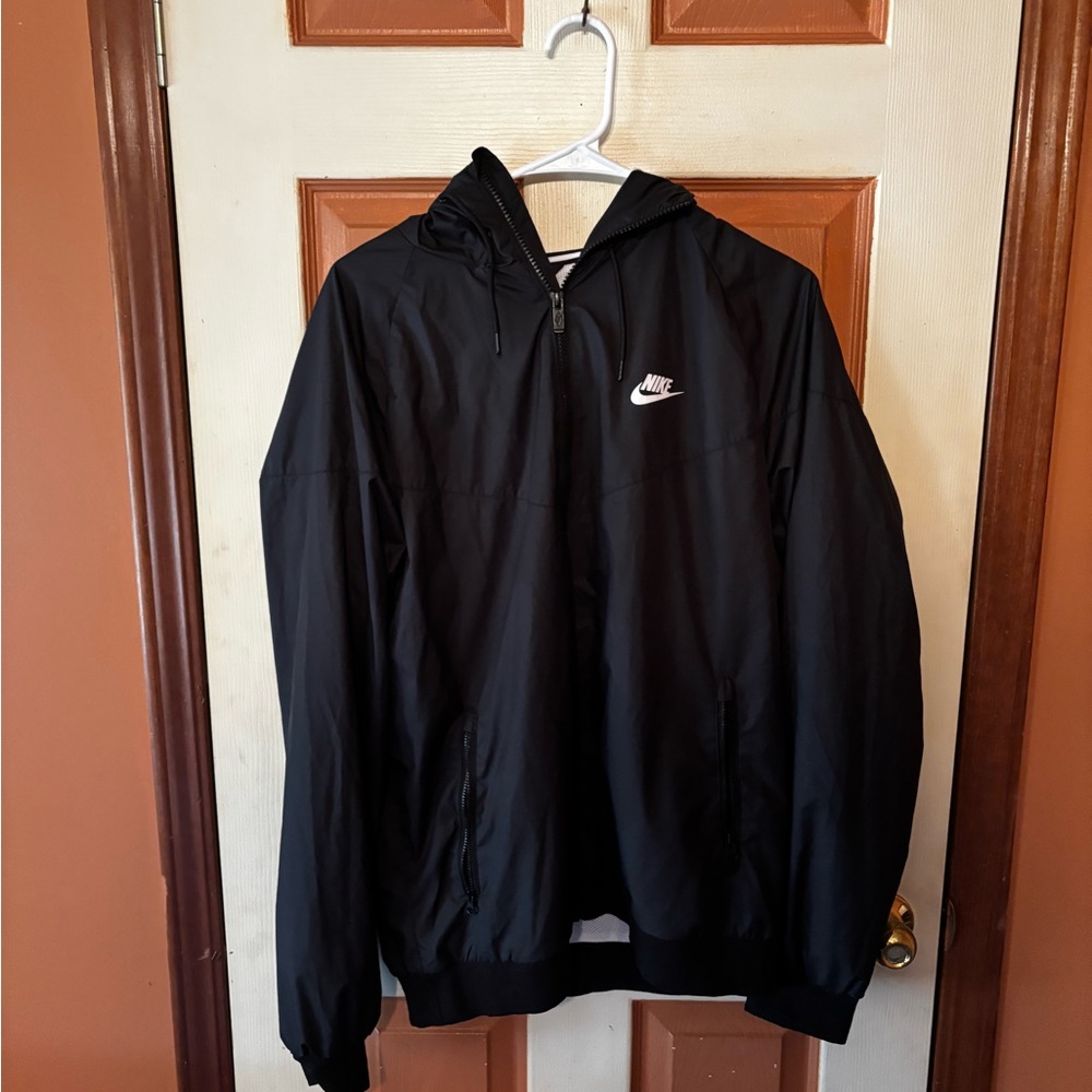 Nike Men's Black Windbreaker